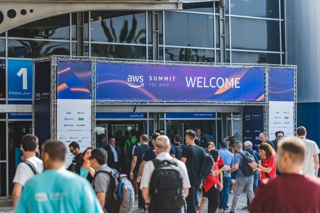Tomer Foltyn 2022_05_18 AWS Summit TLV 2022 099 (1)