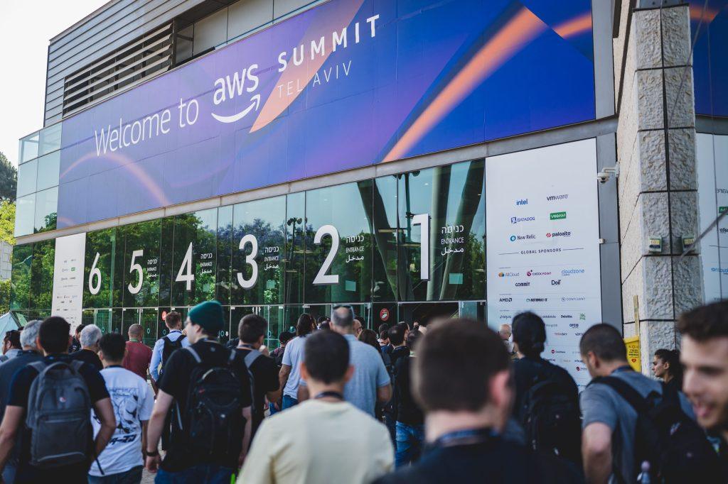 Tomer Foltyn 2022_05_18 AWS Summit TLV 2022 122